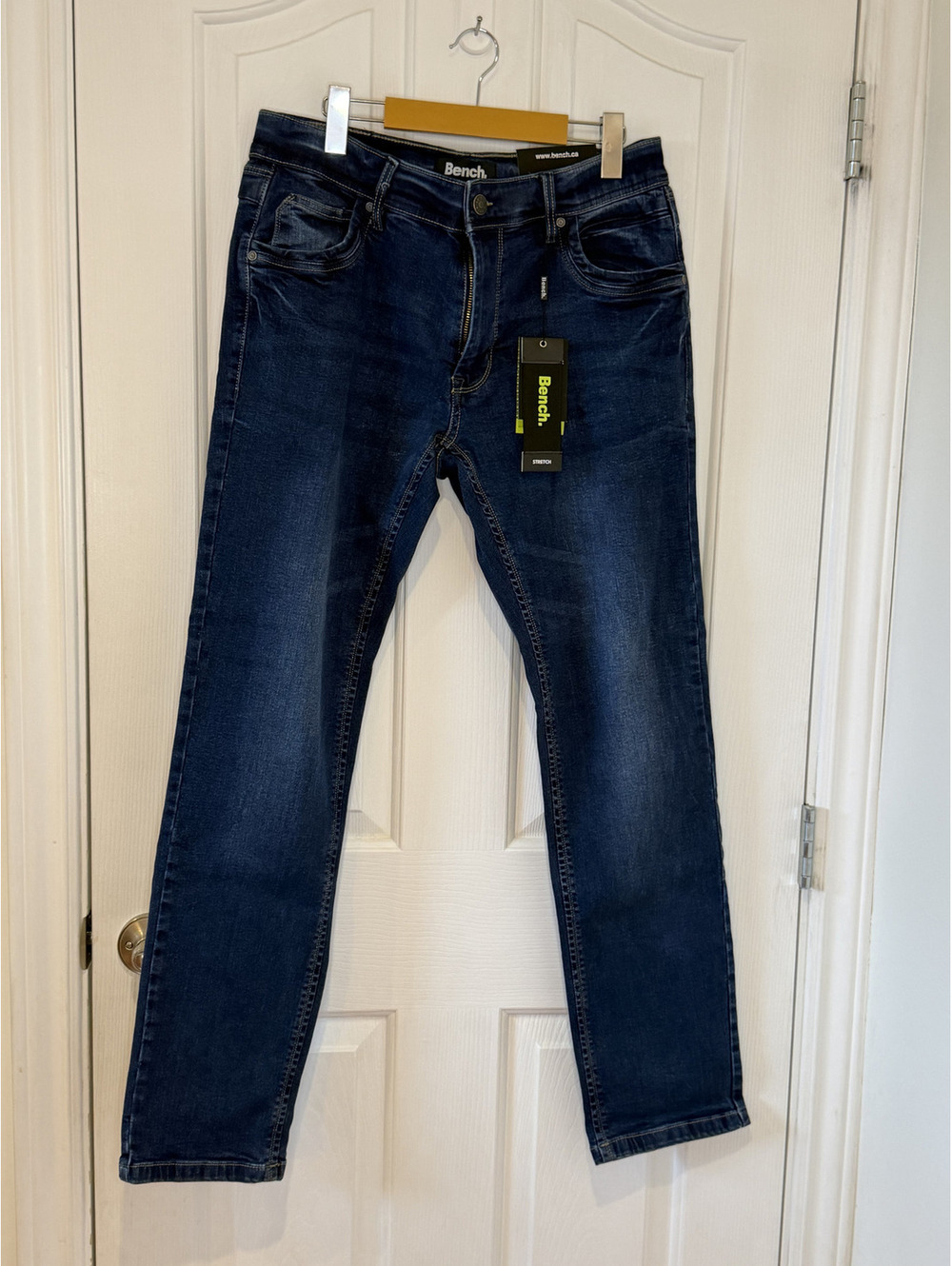 NWT Bench Men's Dark Wash Stretch Jeans Size 34 Straight Leg
